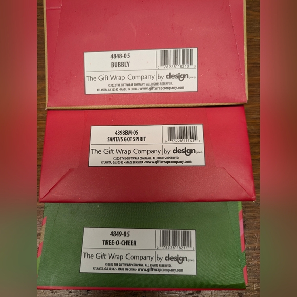 Holiday Wine Gift Bags Bundle 6 + 2 Free Whimsical Festive - Picture 4 of 4